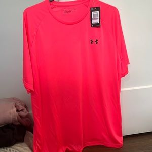 Men’s under armor t shirt